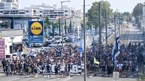 Les supporters des Girondins de Bordeaux avant le premier match du club en N2, à Bordeaux le 31 août 2024