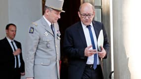Jean-Yves Le Drian, alors ministre de la Défense, et le général de Villiers, en avril 2017. 