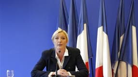 Plusieurs cadres et élus du Front national accusés d'être sortis de la ligne modérée fixée par sa présidente Marine Le Pen sont convoqués le 16 juin devant la commission des conflits, où ils risquent du blâme à l'exclusion. /Photo prise le 21 mars 2011/RE