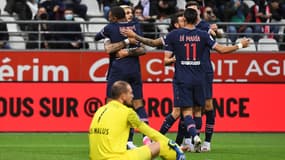 Mauro Icardi félicité par ses partenaires