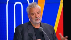 Le cinéaste français Luc Besson sur le plateau des Grandes Gueules le 25 juillet 2027