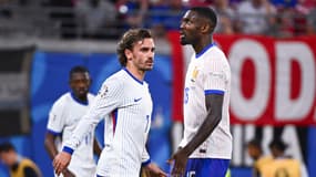Antoine Griezmann et Marcus Thuram lors de France-Pays-Bas