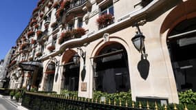 Le Plaza Athénée à Paris, palace 5 étoiles, le 7 août 2020