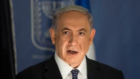 Benyamin Netanyahu promet d'"intensifier" l'opération à Gaza.