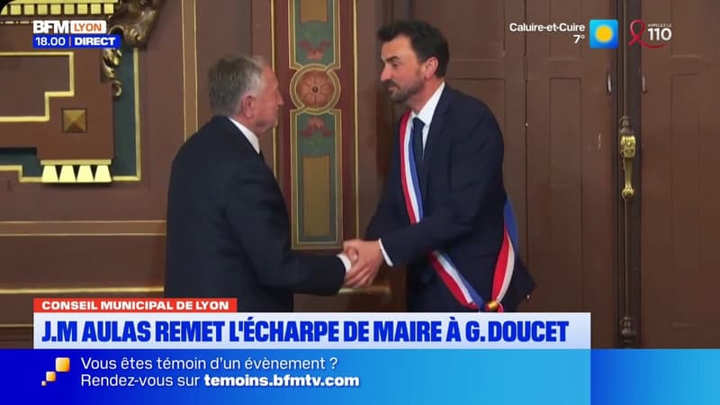 Jean-Michel Aulas a remis l'écharpe de maire à Grégory Doucet