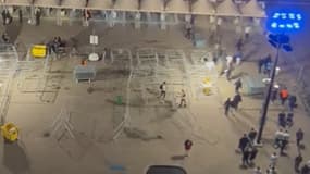 Les supporters marseillais quittent le Vélodrome lors du Classique OM-PSG, le 27 octobre 2024.