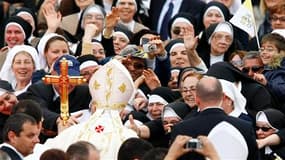 Après une messe à Floriana, dans l'île de Malte, le pape a promis dimanche aux victimes d'abus sexuels commis par des prêtres que l'Eglise catholique ferait tout son possible pour que les responsables soient traduits en justice et prendrait des mesures de