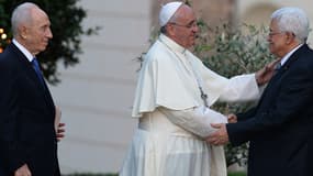 Le Pape Françosi a reçy au Vatican Abbas et Perez.