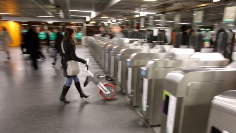 La colère de milliers d'abonnés Imagine R, débités, mais sans carte de transports (Image d'illustration).