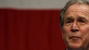 George w. Bush, le 15 février, lors d'un meeting de son frère Jeb Bush en Caroline du Sud.