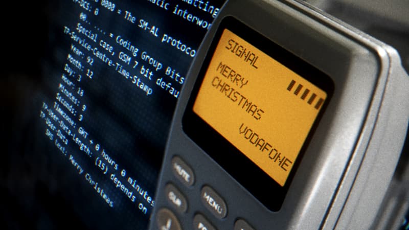Le téléphone affichant le tout premier SMS, reçu en 1992