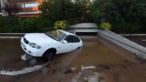 A Mandelieu-la-Napoule, 7 personnes ont été piégées dans des parkings souterrains.