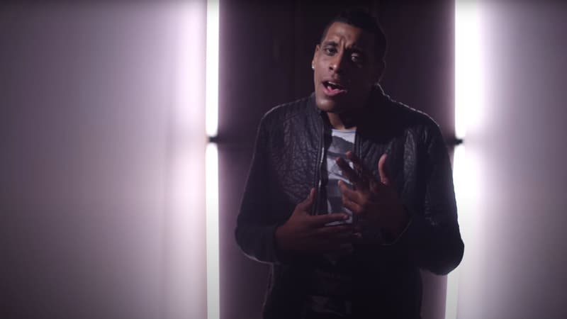 Mikaben dans le clip "Baby I Missed You"