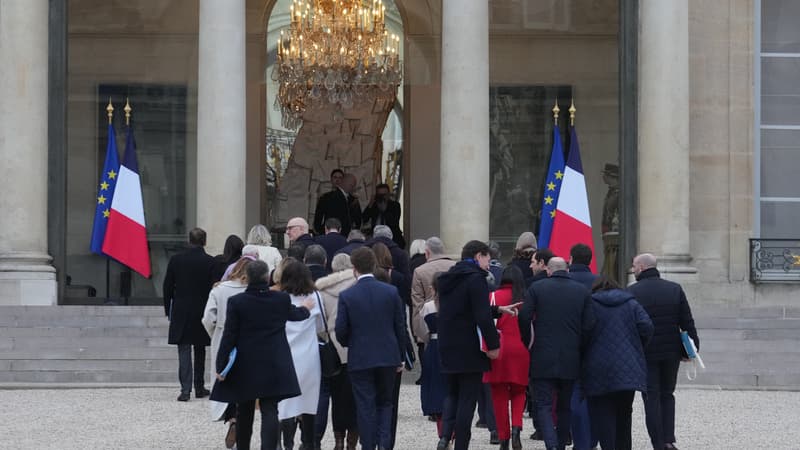 Budget 2026: les ministres ont reçu pour consigne "de rester mobilisables" en cas de conseil des ministres extraordinaire ce week-end