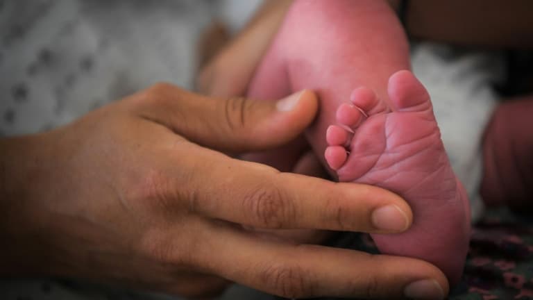 Dans la Creuse, département rural et vieillissant, les modes de garde de jeunes enfants se diversifient pour pallier le non-renouvellement des assistantes maternelles et la saturation des crèches