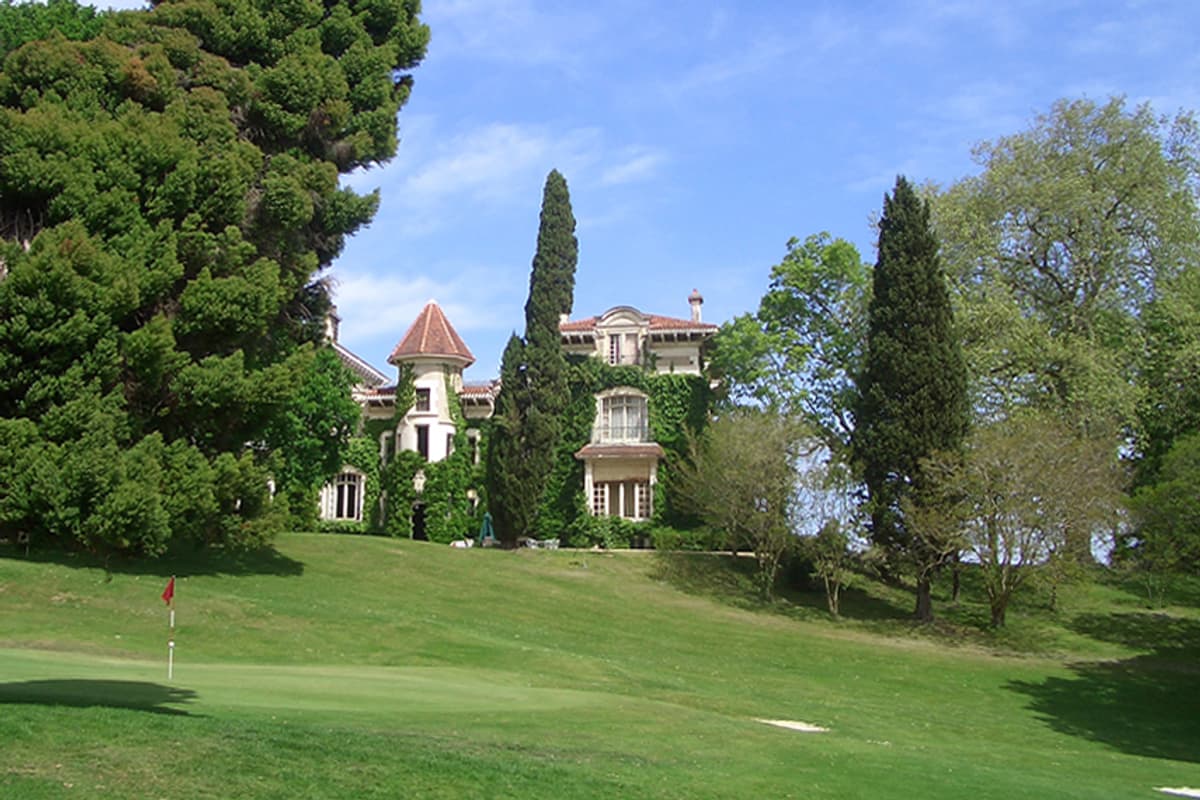Près de Biarritz, le château d'Arcangues cherche un nouveau