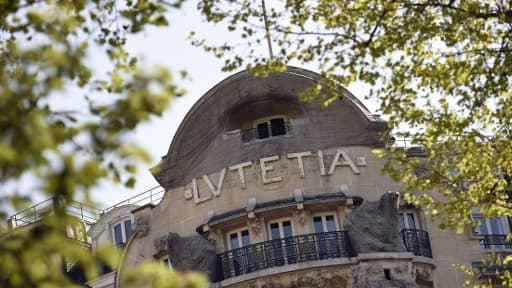 Le Lutetia ouvre ses portes jusqu'au 19 mai aux curieux qui souhaitent voir les objets mis en vente.
