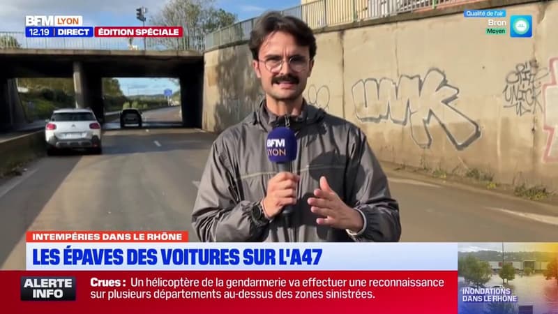 Intempéries dans le Rhône: les épaves des voitures sur l'A47