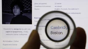 Djokhar Tsarnaev, soupçonné avec son frère décédé Tamerlan d'être responsable du double attentat de Boston, a quitté l'hôpital pour être incarcéré à la prison de Fort Devens, dans le Massachusetts. /Photo prise le 19 avril 2013/REUTERS/Alexander Demianchu