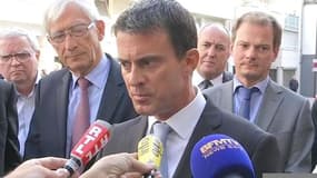 Valls sur les réfugiés: Ces drames "réveillent progressivement les consciences"