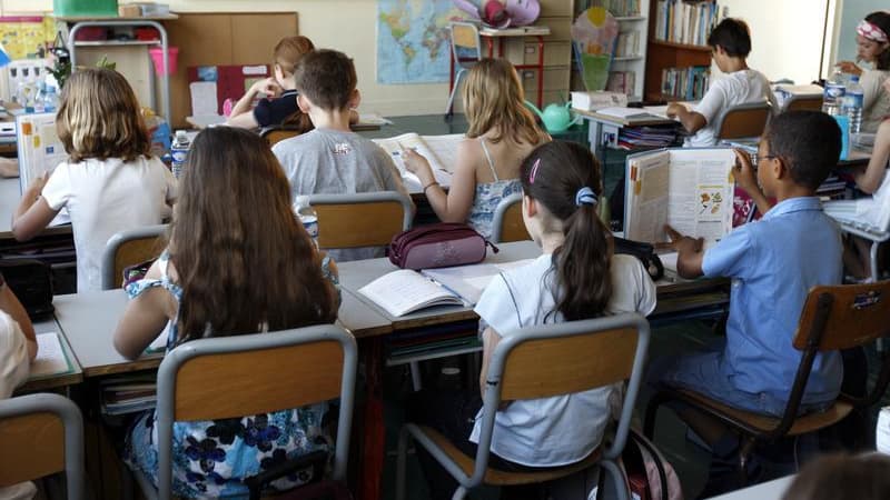 La maire de Lille, Martine Aubry, s'est déclarée vendredi sur France Bleu Nord totalement favorable à la réforme des rythmes scolaires qui prévoit le retour à la semaine de 4,5 jours tout en soulignant que la mise en place de cette mesure contestée nécess