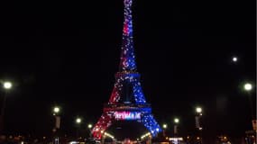 La Tour Eiffel illuminée pour l'arrivée de Neymar