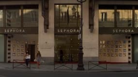 Le magasin Sephora des Champs-Elysées pourra continuer à ouvrir le soir après 21 heures