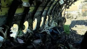 Incendie d'un avion en Russie : les enquêteurs filment l'intérieur de l'épave