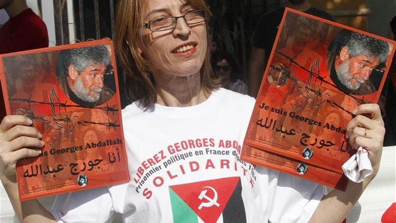 Soutien de Georges Ibrahim Abdallah au cours d'un rassemblement en sa faveur à Beyrouth. La cour d'appel de Paris a accepté jeudi la libération conditionnelle de Georges Ibrahim Abdallah, condamné à perpétuité et emprisonné depuis 28 ans pour des assassin