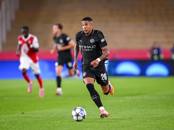 Savinho avec Manchester City, le 1er octobre 2025.