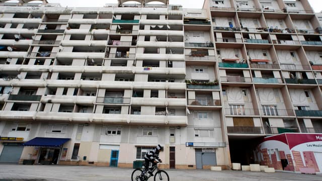 Les candidats doivent s'engager sur 500 000 nouveaux logements par an pendant 5 ans, dont 150 000 logements sociaux…