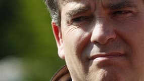 Arnaud Montebourg a justifié lundi ses interventions visant à "faire le ménage" au PS au nom du rétablissement de la confiance entre les Français et la politique, tout en reprochant à Martine Aubry des indiscrétions sur la fédération PS du Pas-de-Calais.