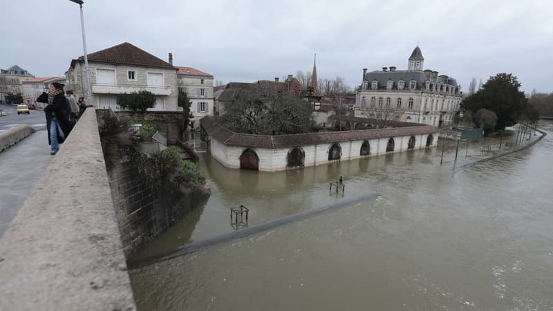 Crues en Charente-Maritime: plus de 100 détenus de la maison d'arrêt de Saintes évacués