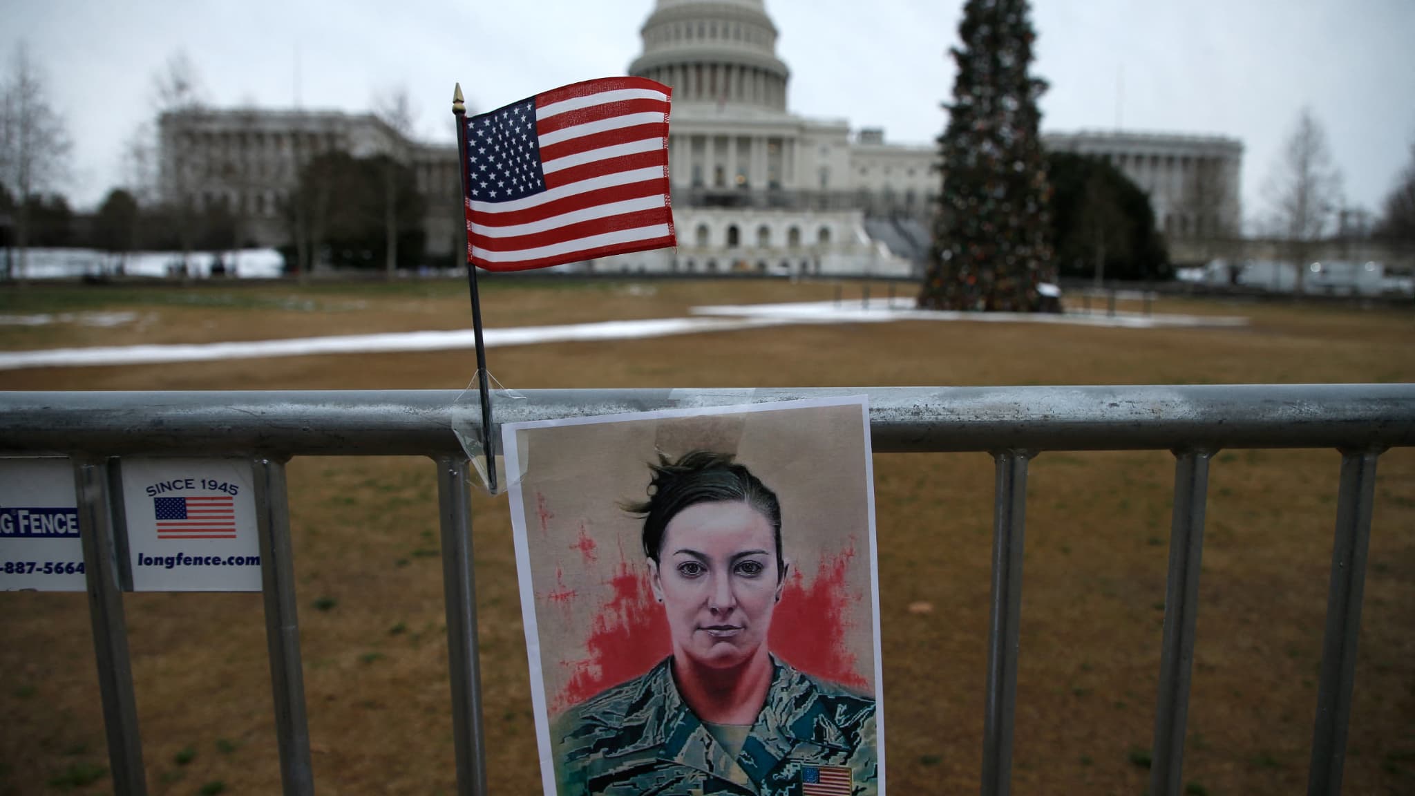 ASSAUT DU CAPITOLE: UNE ÉMEUTIÈRE TUÉE LE 6-JANVIER VA RECEVOIR LES HONNEURS MILITAIRES
