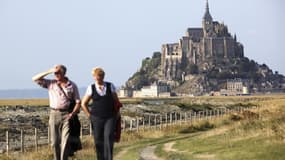 La Commission européenne va débloquer quelque 10 millions d'euros pour le rétablissement du caractère maritime du Mont Saint-Michel. Ces fonds contribueront à un investissement global de 210,6 millions d'euros, dans le cadre de la deuxième phase de ce vas