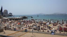 Au moment du viol, la plage des Catalans, située dans le centre-ville de Marseille, était bondée