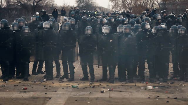 Les forces de l'ordre à Paris le 5 janvier 2019.