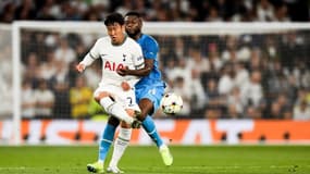 Son face à Mbemba.