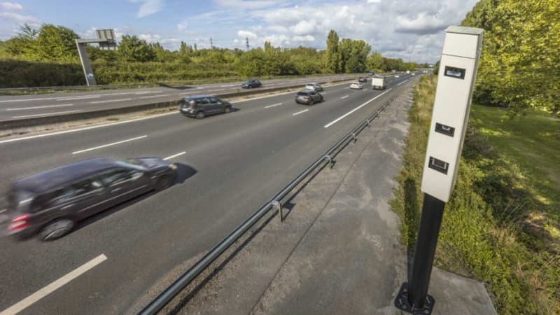 Image d'illustration. Ce sont des radars tourelles similaires qui sont capables de flasher jusqu'à 32 voitures.
