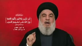 Une image prise par la chaîne de télévision Al-Manar du Hezbollah montre le chef du groupe militant libanais, Hassan Nasrallah, s'adressant à la nation depuis un lieu tenu secret, le 19 septembre 2024