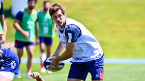 Jean-Baptiste Serin à l'entraînement avec le XV de France le 25 juin 2024