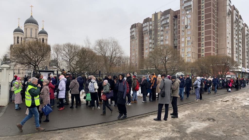 Russian Opponent Alexei Navalny’s Funeral: Kremlin Warns Against Unauthorized Demonstrations