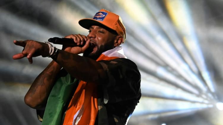 Le rappeur français Booba en concert à Abidjan, le 30 avril 2023 en Côte d'Ivoire