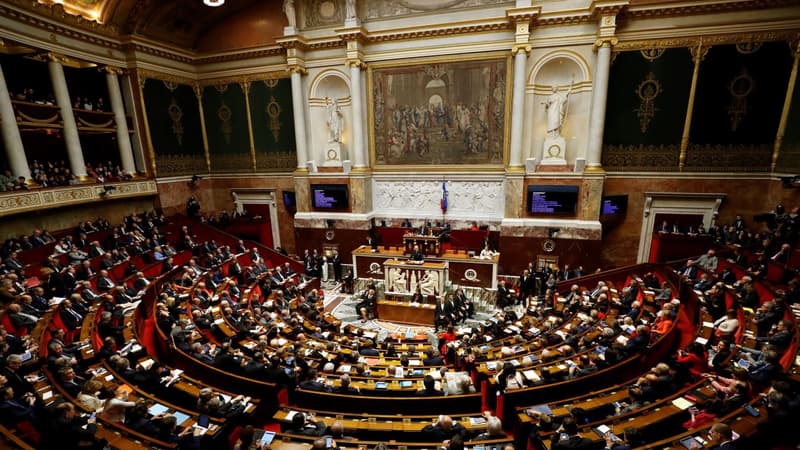 De nombreux députés ont quitté les bancs de l'Assemblée nationale