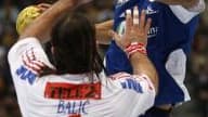 Les champions olympiques de Daniel Narcisse, surnommé "Air France" tellement il va haut, se sont coiffés de la couronne mondiale aux dépends des Croates (24-19).