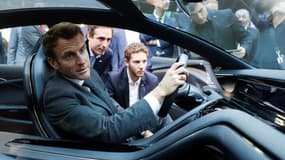 Emmanuel Macron au Mondial de l'auto