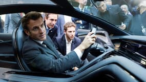 Emmanuel Macron au Mondial de l'auto