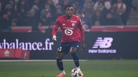 Nathan Ngoye lors de la victoire de Lille face à Marseille en Ligue 1 le 5 décembre 2025