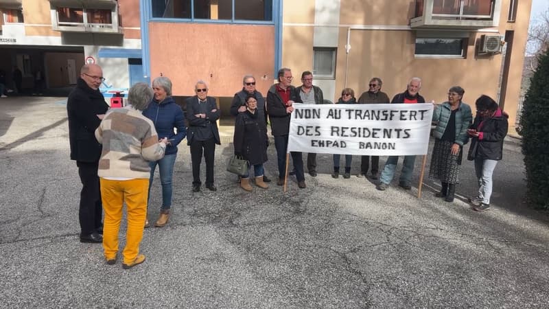 Banon: mobilisation devant l'Ehpad pour s'opposer au transfert des résidents