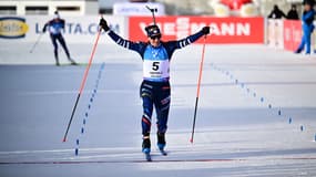 Julia Simon remporte la mass start d'Antholz-Anterselva, le 21 janvier 2024.